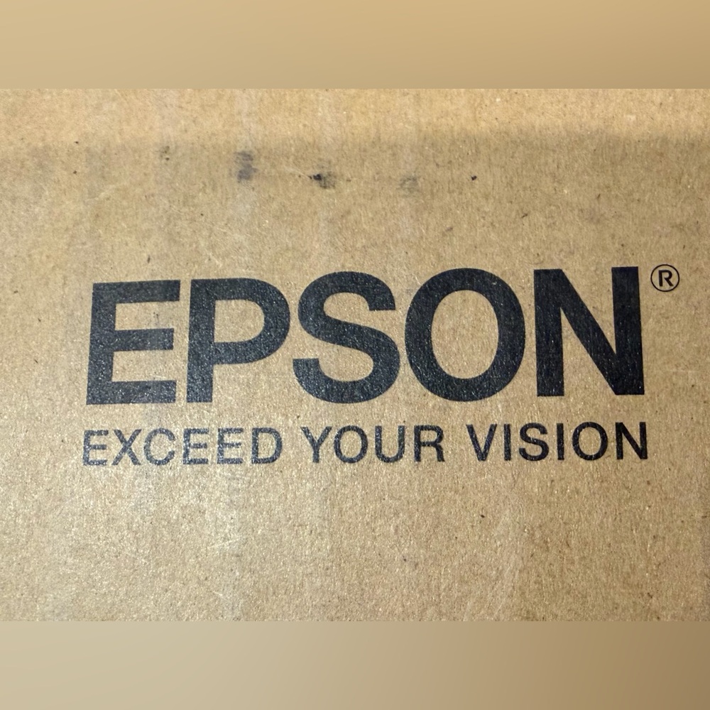 Epson EX9240 Projector in Black brand new - Picture 3 of 12